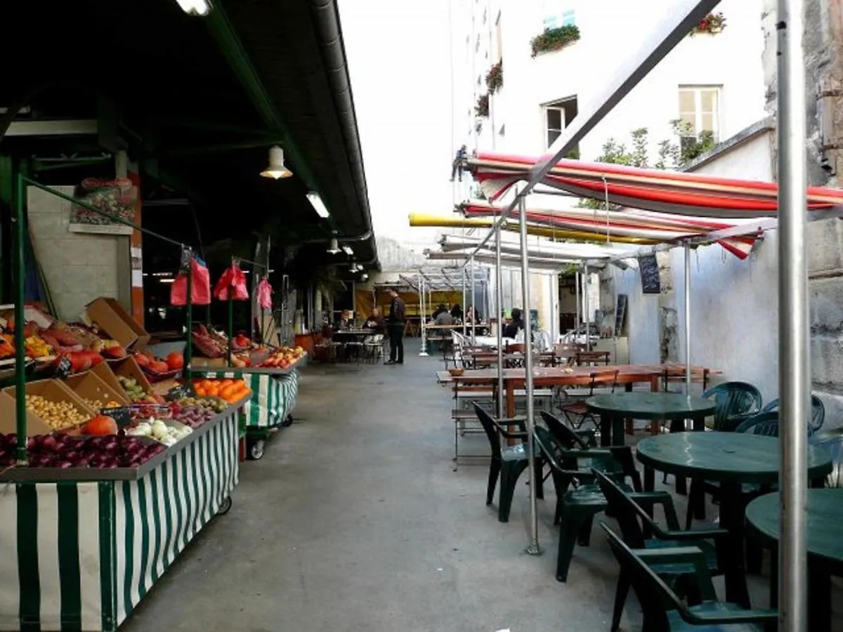 Le Marais Calme Et Lumineux Apartamento *
