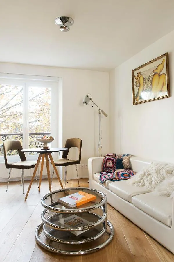 Le Marais Calme Et Lumineux Apartamento